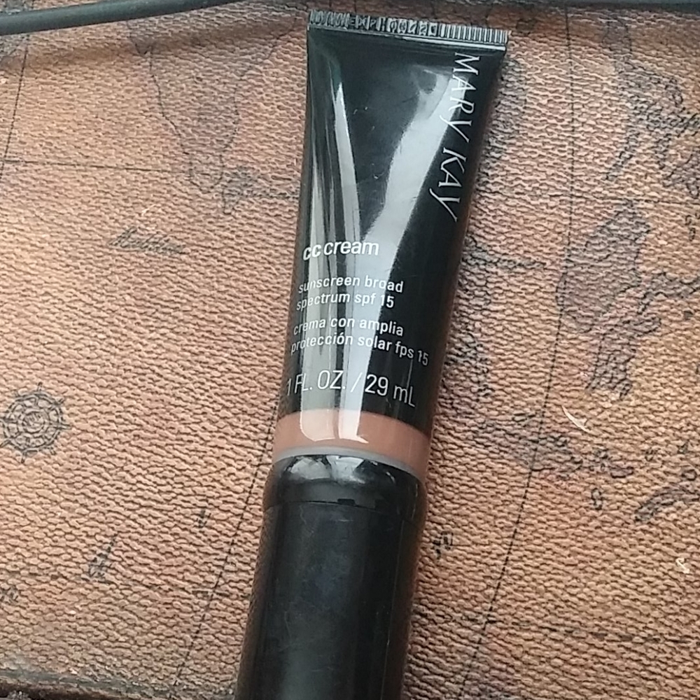CC cream very deep